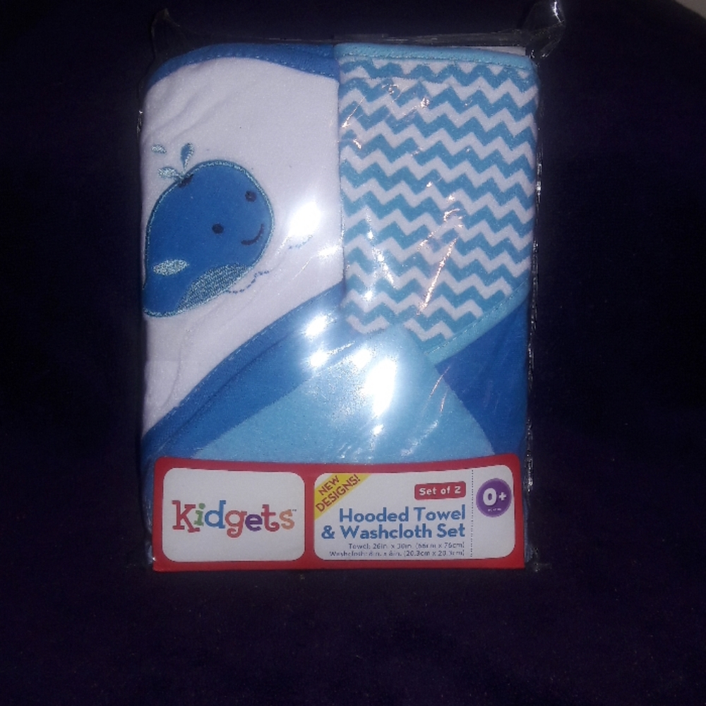 Baby hooded towel and washcloth set of 2